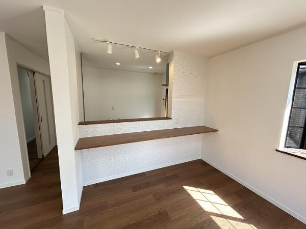 豊川市赤坂町東山のキッチン画像