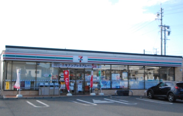 豊川市金屋本町1丁目59期　3号棟のコンビニ画像