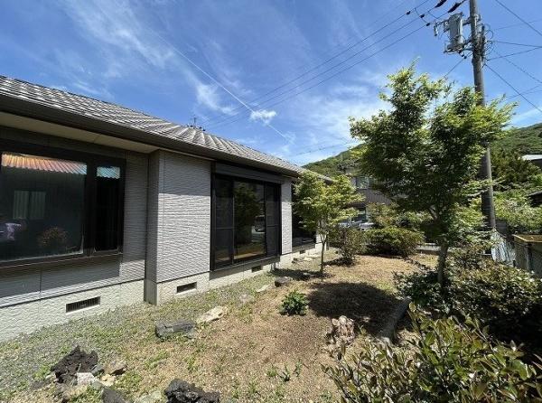 豊橋市大岩町北山の庭画像
