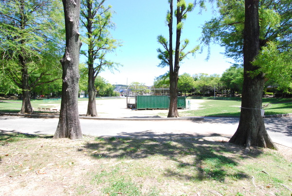 グローリアス小鷹野公園一番館の公園画像
