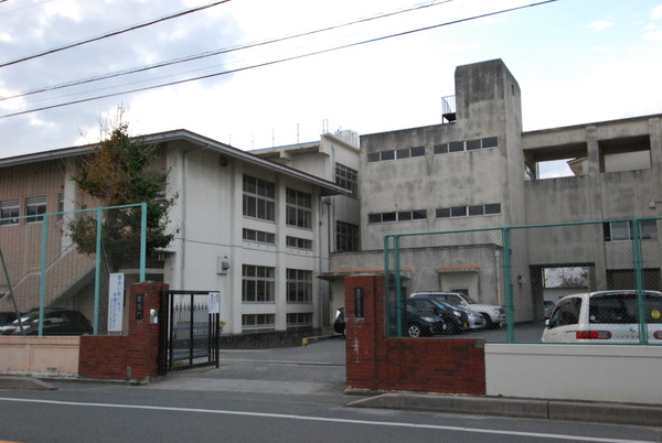 豊橋市三ノ輪町三ノ輪第1 全1棟の中学校画像