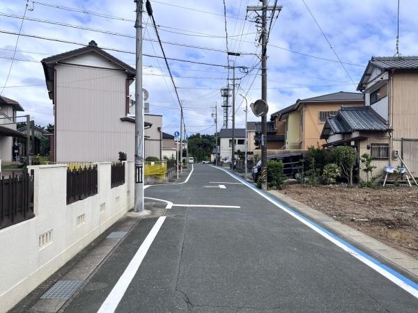 豊橋市高師本郷町東上 全1棟の前面道路含む現地写真画像