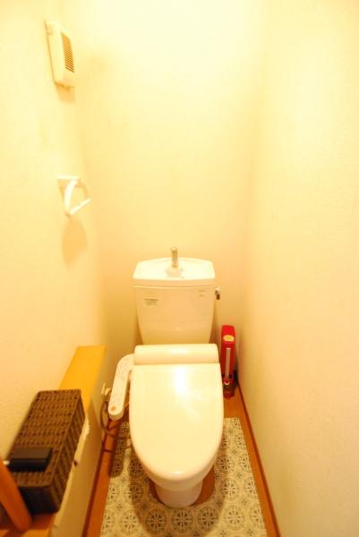 豊橋市三ノ輪町字本興寺のトイレ画像