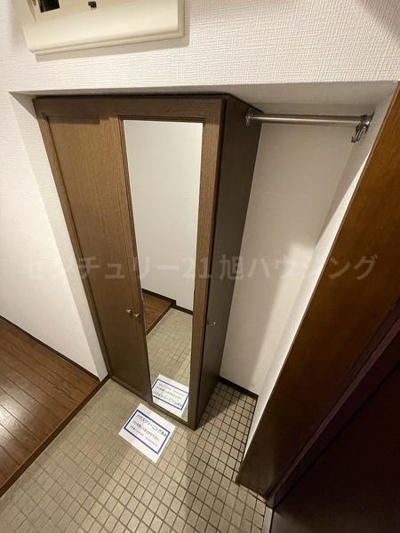 セントラルパレス15の玄関画像