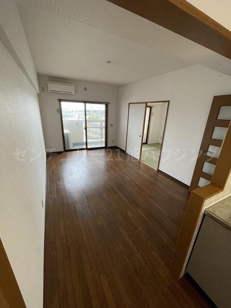 セントラルパレス15のリビング画像