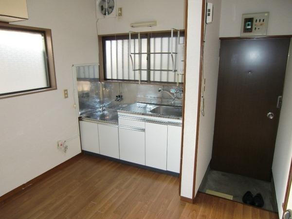 ハウス一美の玄関画像