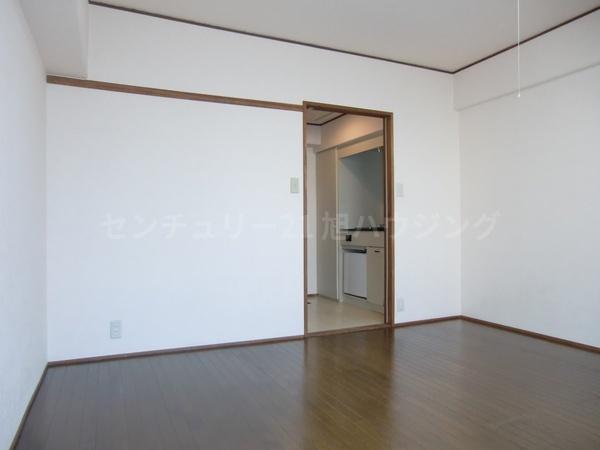 第二エステートオギモトの洋室画像