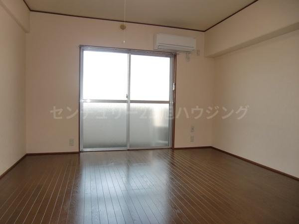 第二エステートオギモトの洋室画像