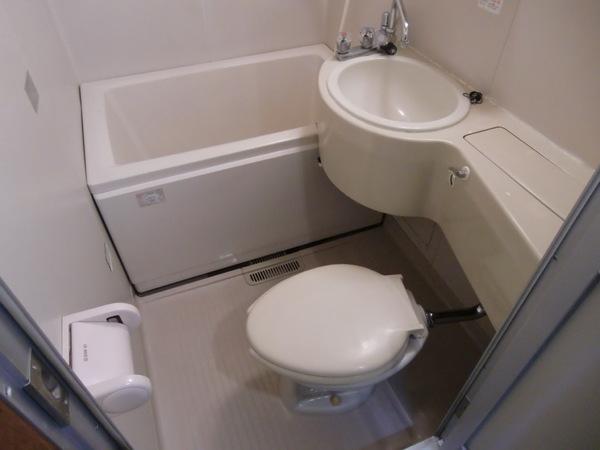 第二エステートオギモトのバス画像