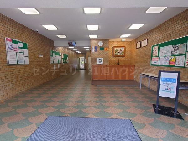 マンション国領のロビー画像