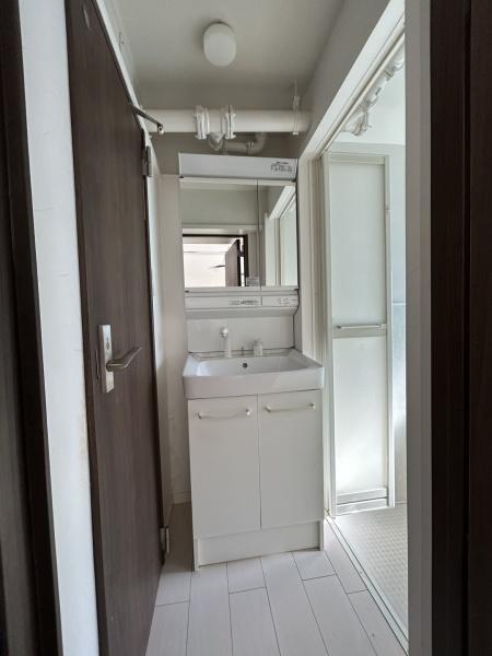 多摩川住宅ハー７号棟の洗面台・洗面所画像