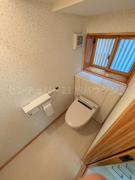 菊野台3丁目売り戸建のトイレ画像