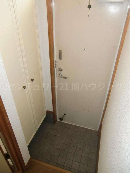 センチュリー府中５号館の玄関画像