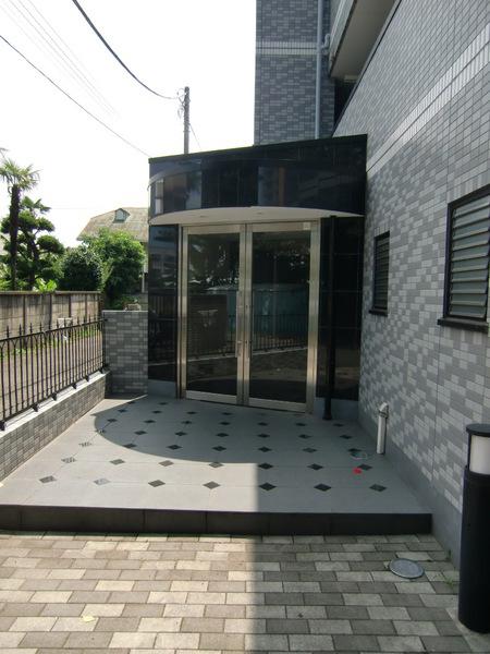 グランシャリオのエントランス画像