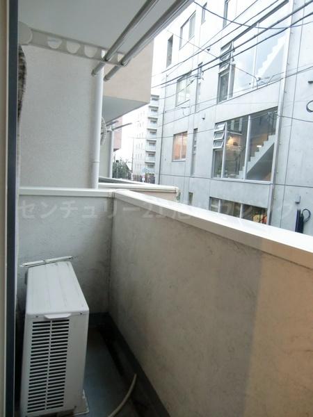 国領３丁目貸家のバルコニー画像