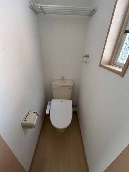 国領3丁目貸家のトイレ画像