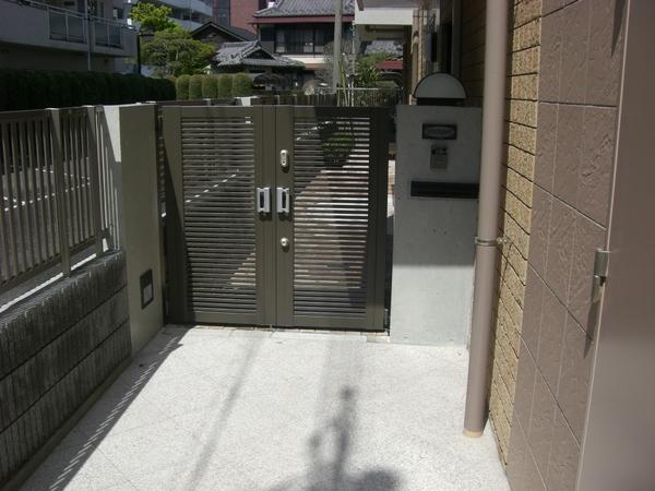 ティアラのエントランス画像