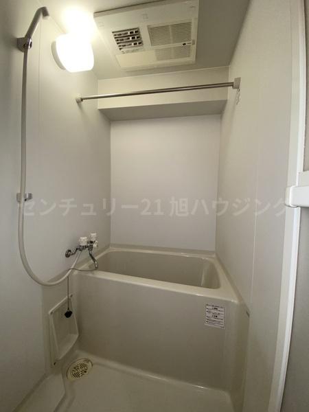 ティアラのバス画像