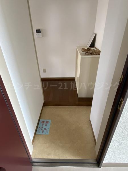モンターニュ国領の玄関画像