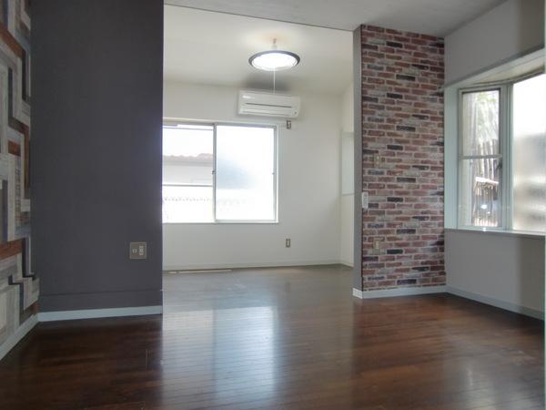 アイランドハウスのリビング画像