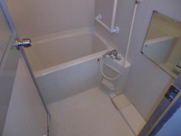 アイランドハウスのバス画像