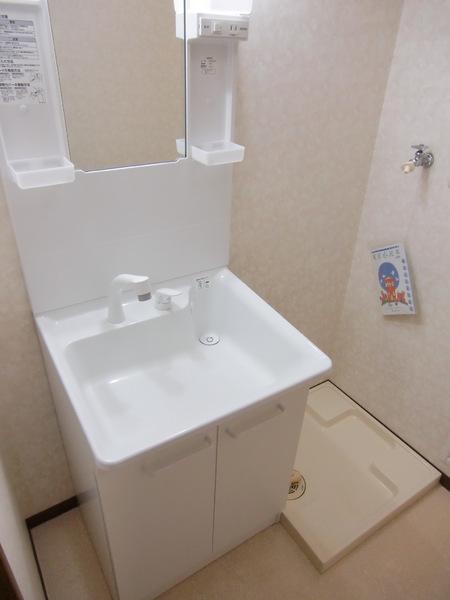クレセントトミザワの洗面台・洗面所画像