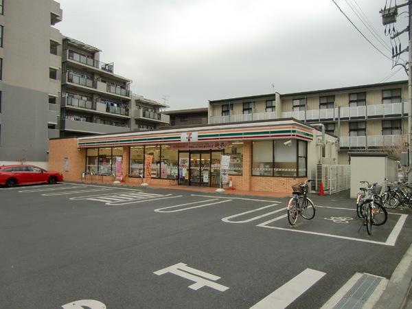 小黒荘のコンビニ画像