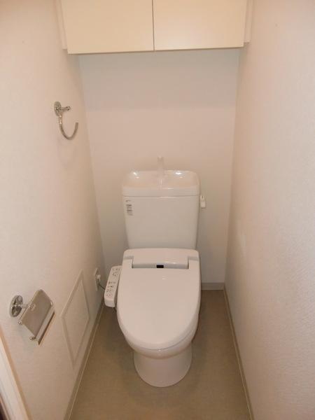 日神デュオステージ国領のトイレ画像