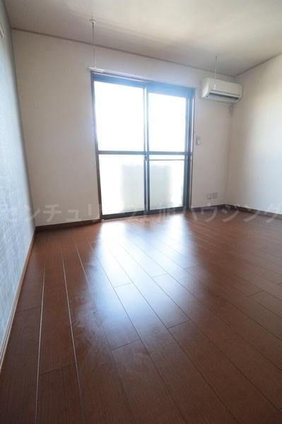 メゾンモナリエのリビング画像