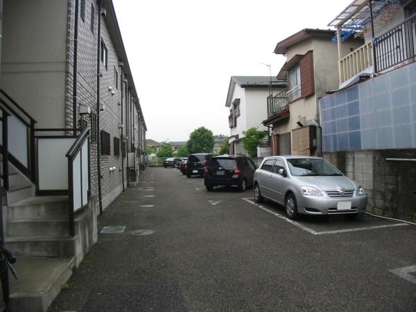 パレス中和泉の駐車場画像