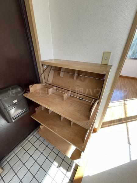 パレス中和泉の玄関画像