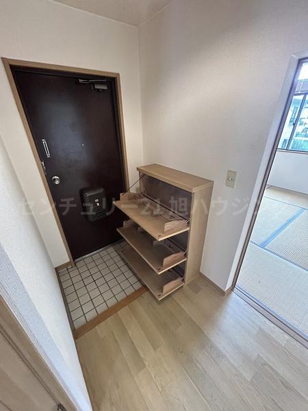 パレス中和泉の玄関画像