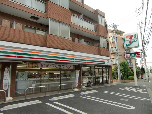 ボルベール調布ヶ丘のコンビニ画像