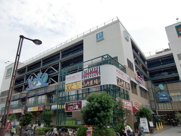 クレセントトミザワのショッピング施設画像