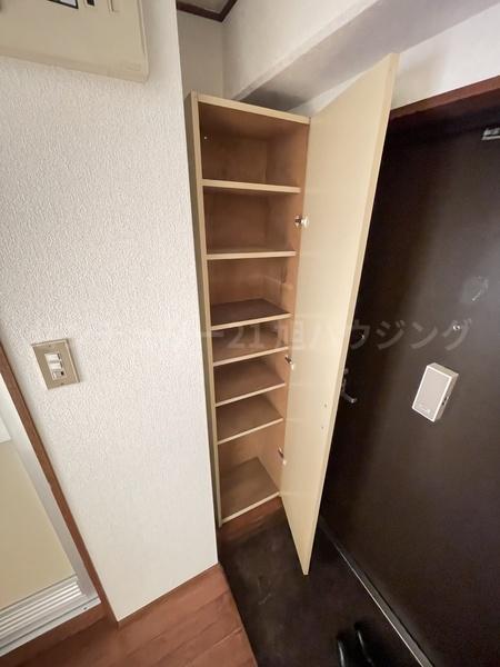 第二エステートオギモトの玄関画像