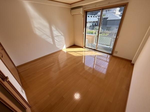 グランシャリオ2の洋室画像