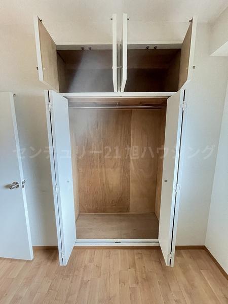 五香屋プラザビルの収納画像