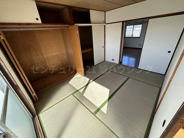 多摩川住宅ハ－９号棟の収納画像