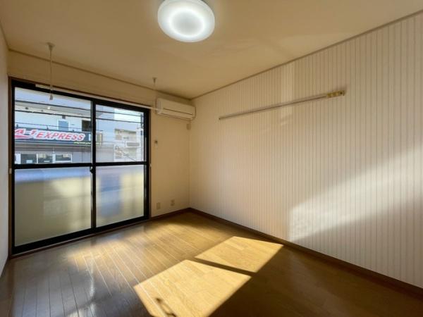 トゥインクルコート大町5番館の洋室画像