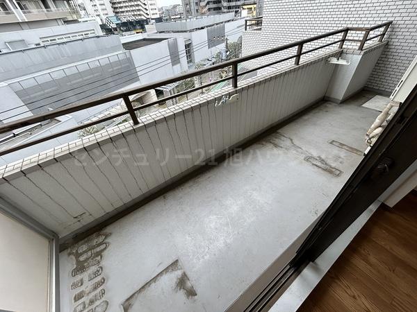 五香屋プラザビルのバルコニー画像