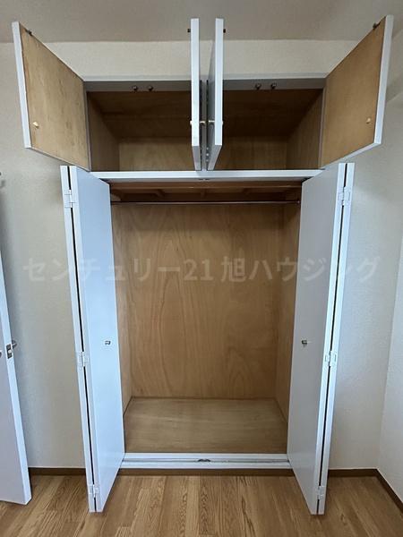 五香屋プラザビルの収納画像