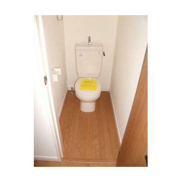 カーサ・ラルーチェのトイレ画像