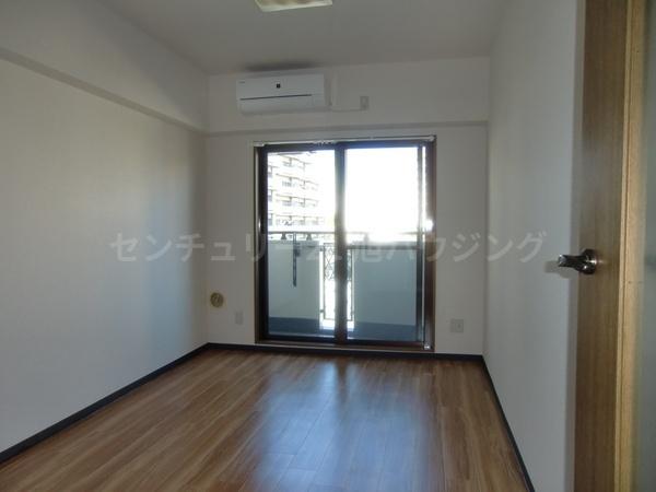 クレセントトミザワのリビング画像