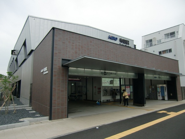 パレクレール布田の駅画像