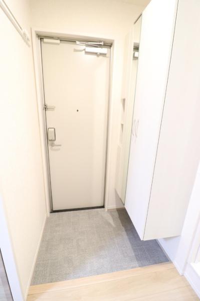 花水木　調布の玄関画像