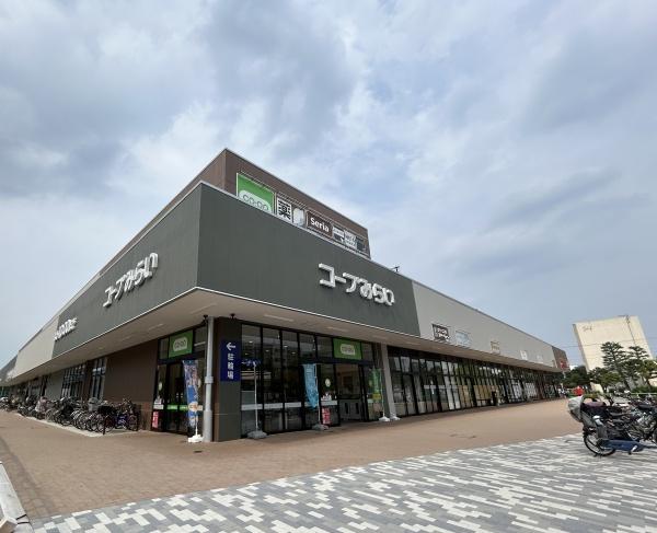 スプランドゥール国領のスーパー画像