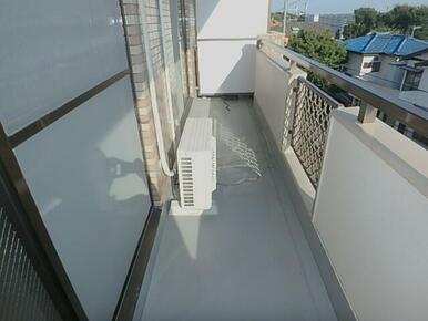 スプランドゥール国領のバルコニー画像