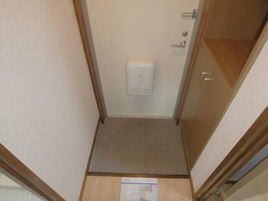 スプランドゥール国領の玄関画像