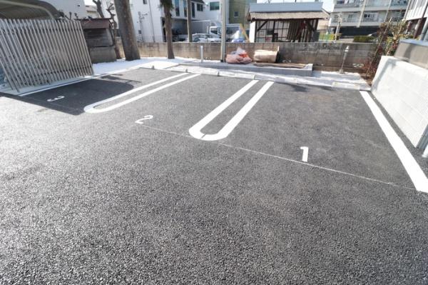 CASAFELIZの駐車場画像