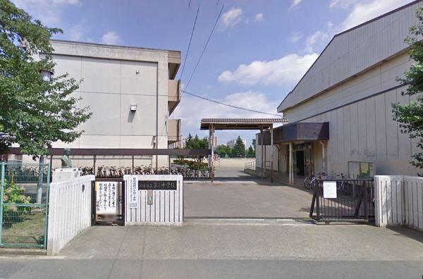 セントラルパレス１５の中学校画像